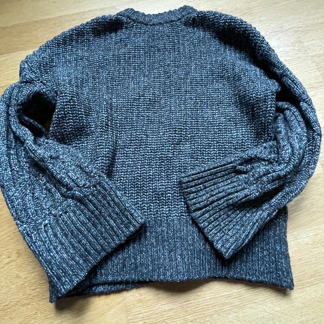 Grå stickad tröja från H&M - 2