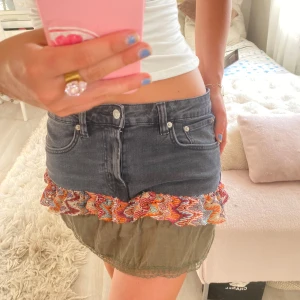 volangkjol!  - as snygg volangkjol köpt av en tjej som syr 🩵🩵🩵