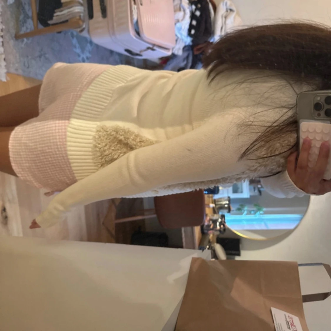 Vit lång pälsväst med knappar - 2