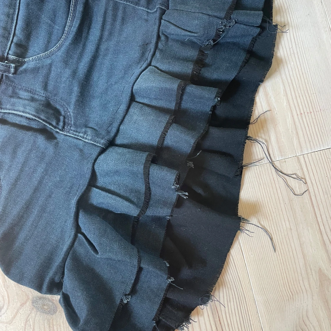 Mörkblå jeanskjol  - 2