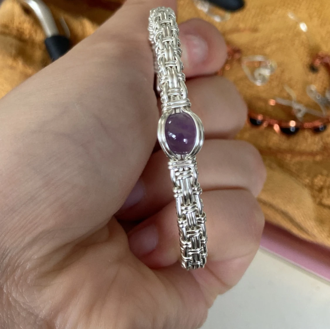 Handgjort silverarmband med lila sten - 3