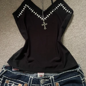 Y2k topp med nitar - Köpt vintage inga defekter 