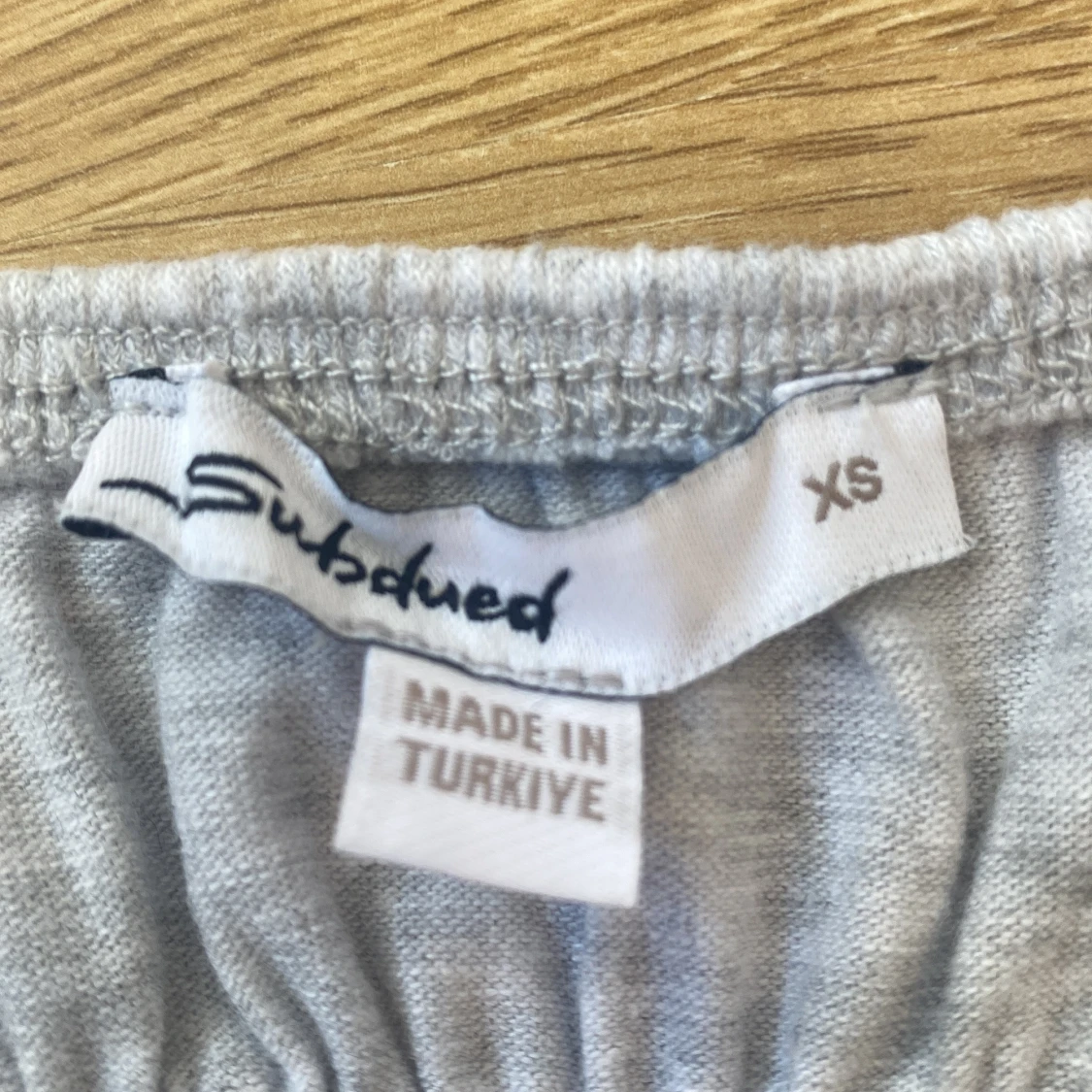 grått linne från subdued - 3