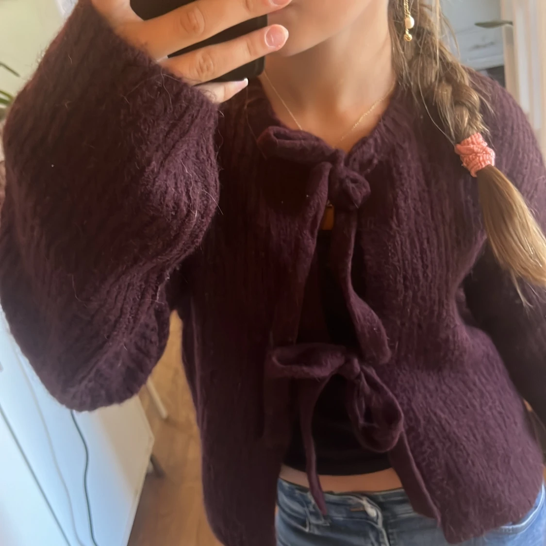 Mörklila stickad kofta med knyt - 2