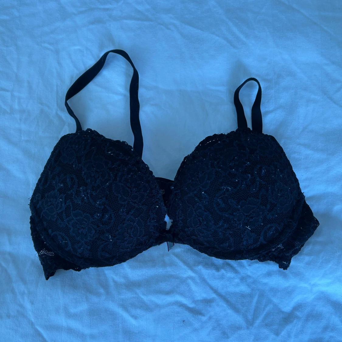 Svart spetsig bh