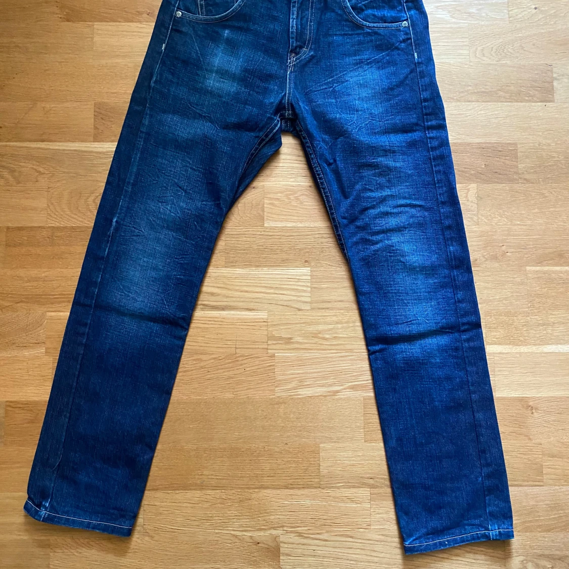 Mörkblå Lee jeans straight fit