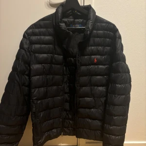 Ralph Lauren Jacka - Ralph Lauren Jacka | Storlek L | Nypris 4500kr