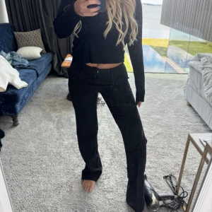 Lågmidjade kostymbyxor  - Lågmidjade kostym byxor från Nelly 