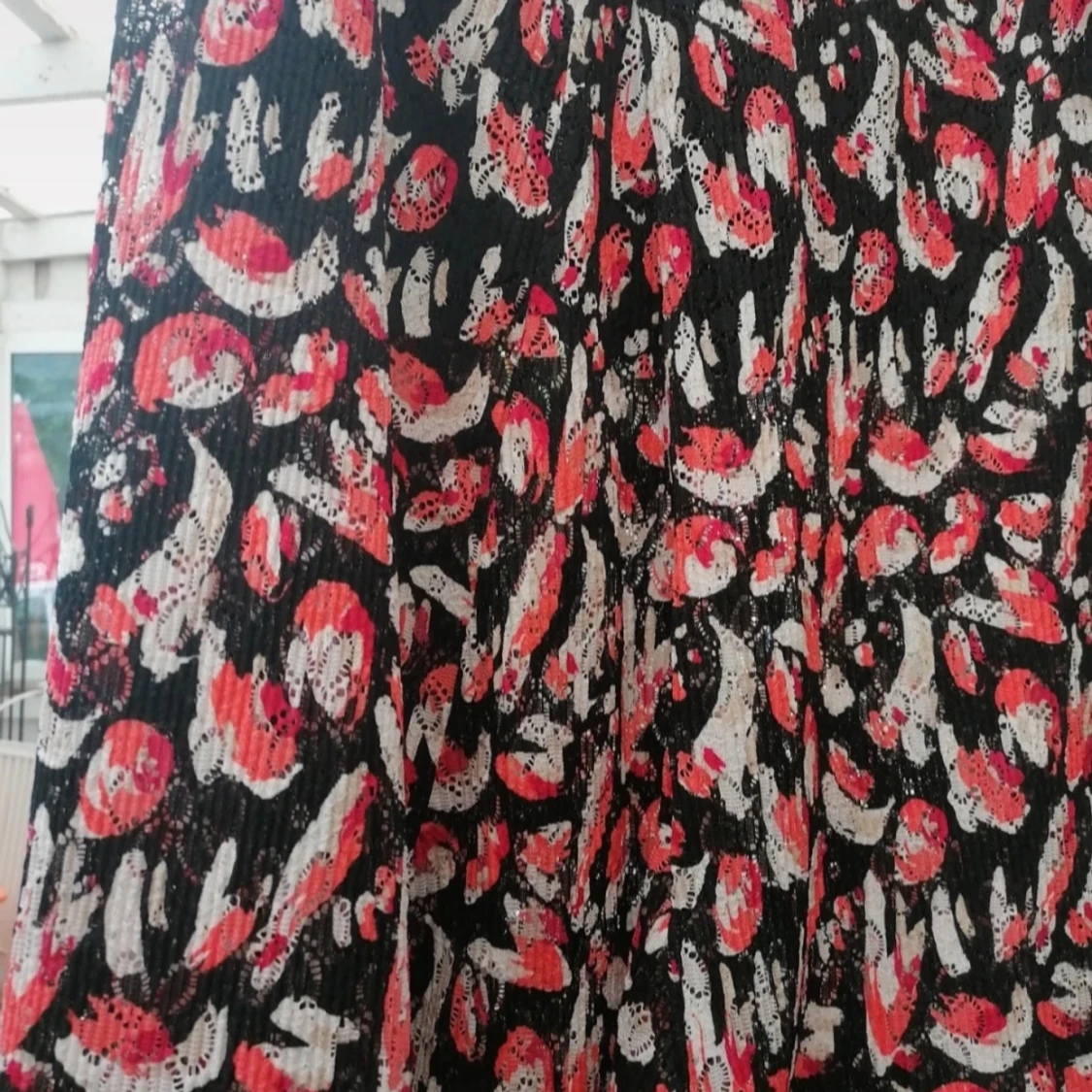 Mönstrad spetsklänning från 365, M - 1