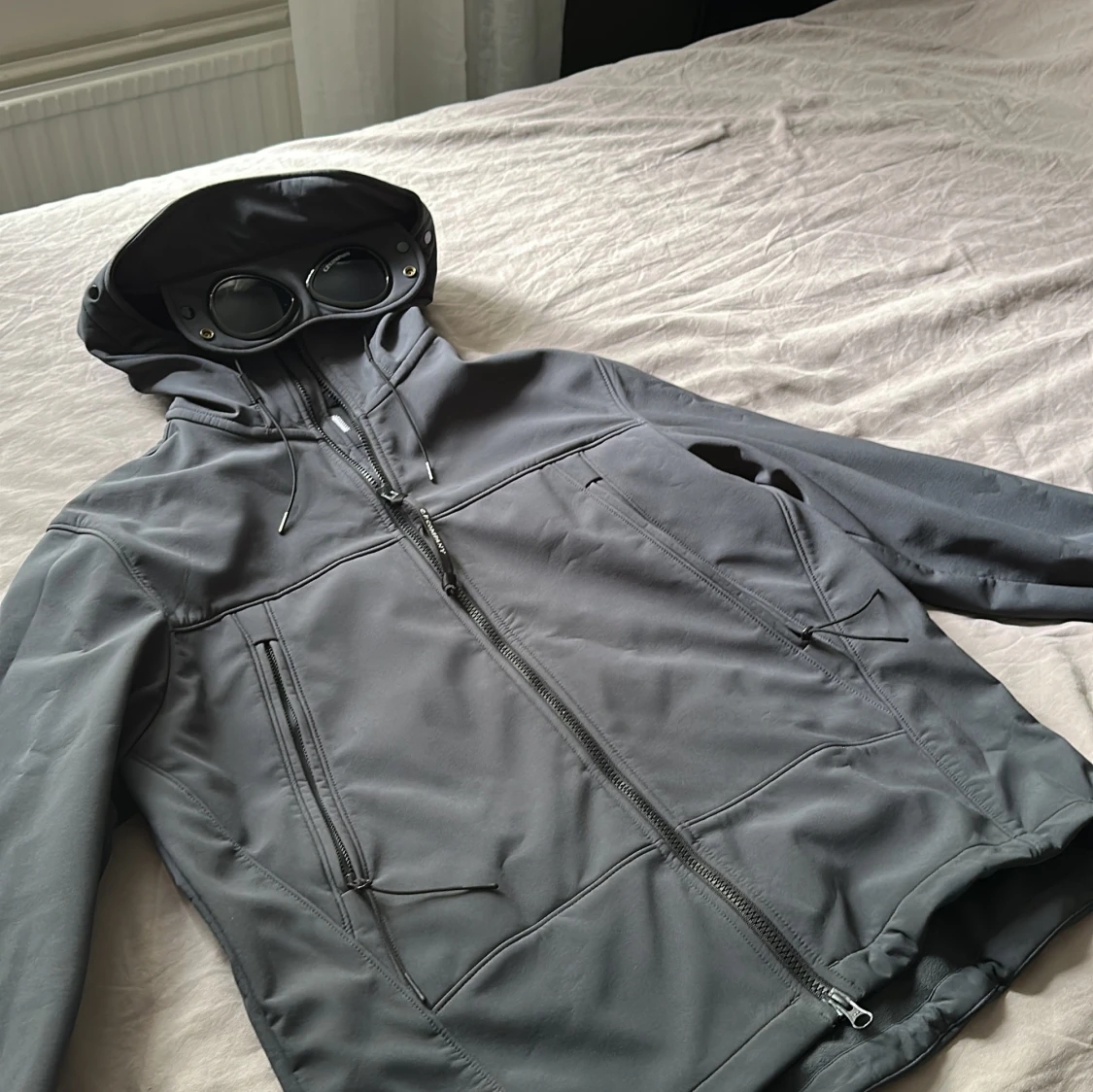 Grå softshelljacka från C.P. Company - 3