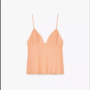 zara topp - endast använd 1 gång, skriv vid frågor 💗