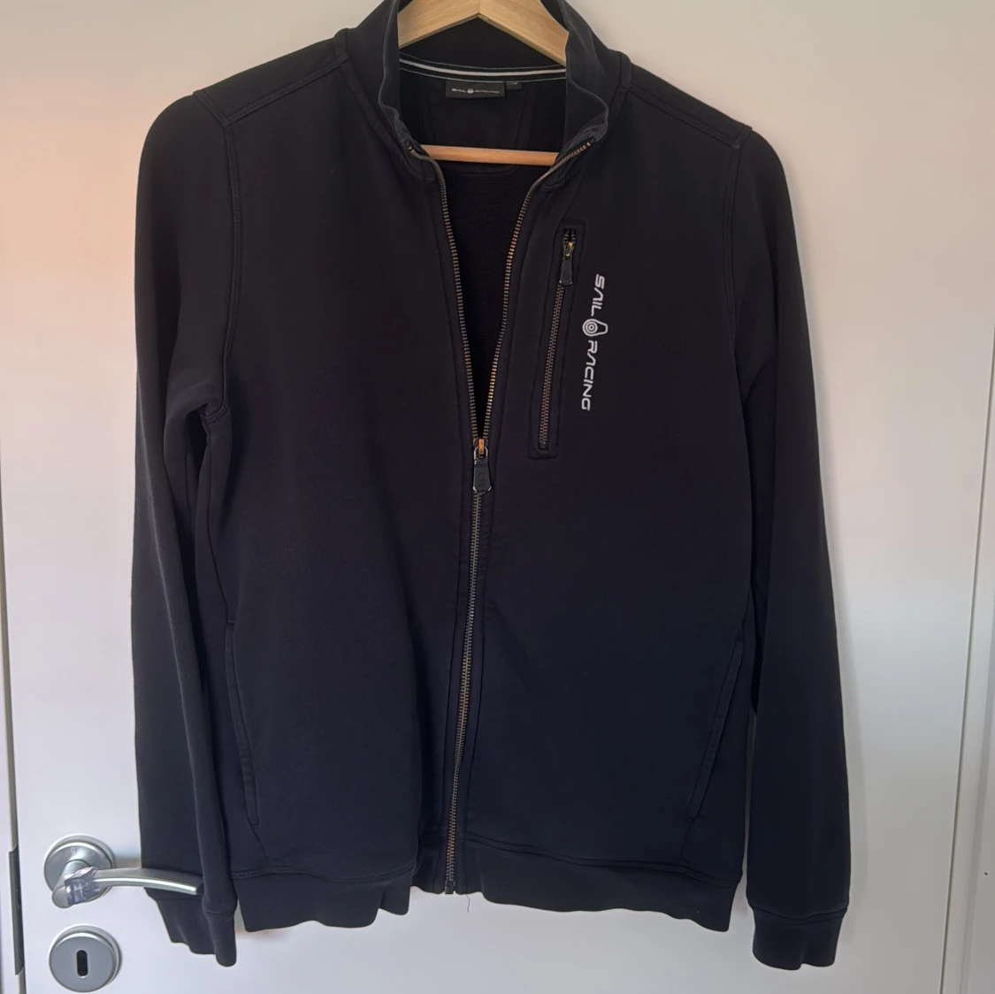 Svart jacka från Sail Racing