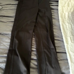 Kostymbyxor  - Fina kostymbyxor som är i ett ymgiet bra skick 
