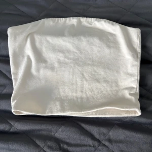 Vit tubtopp  - Fin topp som är i ett mycket bra skick 