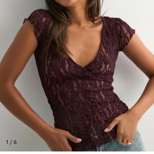 Topp - Snygg festtopp från Nelly, helt oanvänd. Storlek XS, skriv för frågor eller fler bilder!💕