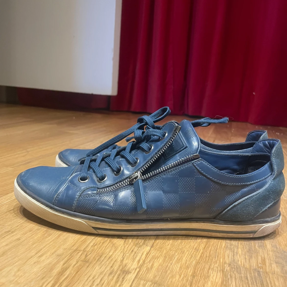 Louis Vuitton sneakers - 1