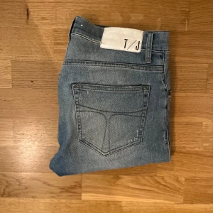 Tiger of sweden jeans  - Säljer dessa riktigt snygga Tiger of sweden jeans i storlek W30 L32 i modellen Pistolero. Vid minsta funderingar eller intresse är det bara att kontakta🙏🏼🙏🏼