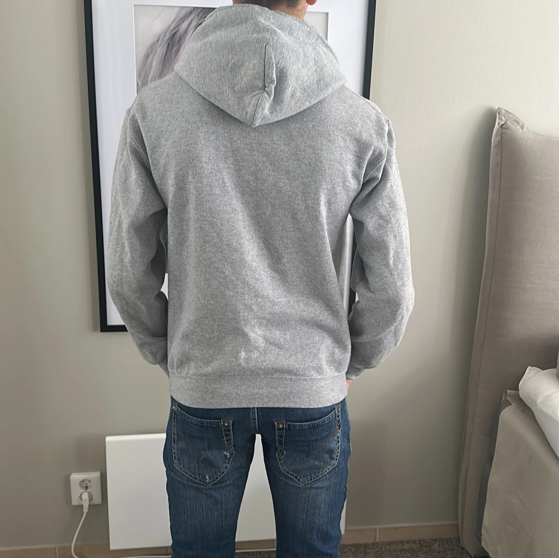 Grå hoodie med brittisk flagga - 1