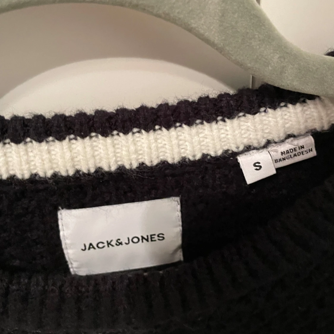 Mörk mörk blå stickad tröja från Jack & Jones - 3