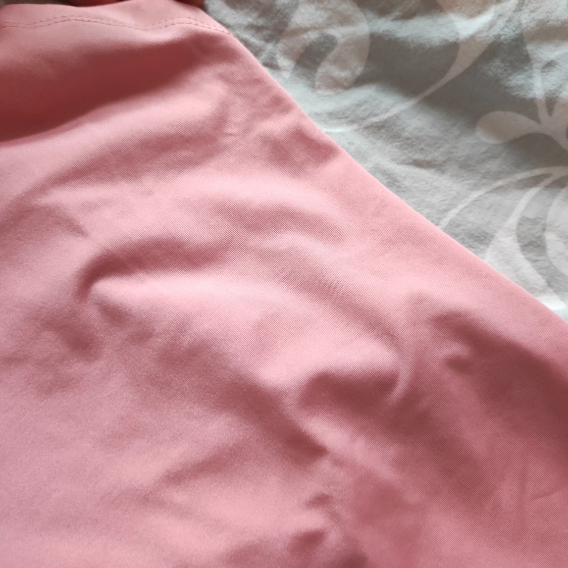 Rosa idrotts tröja  - 1