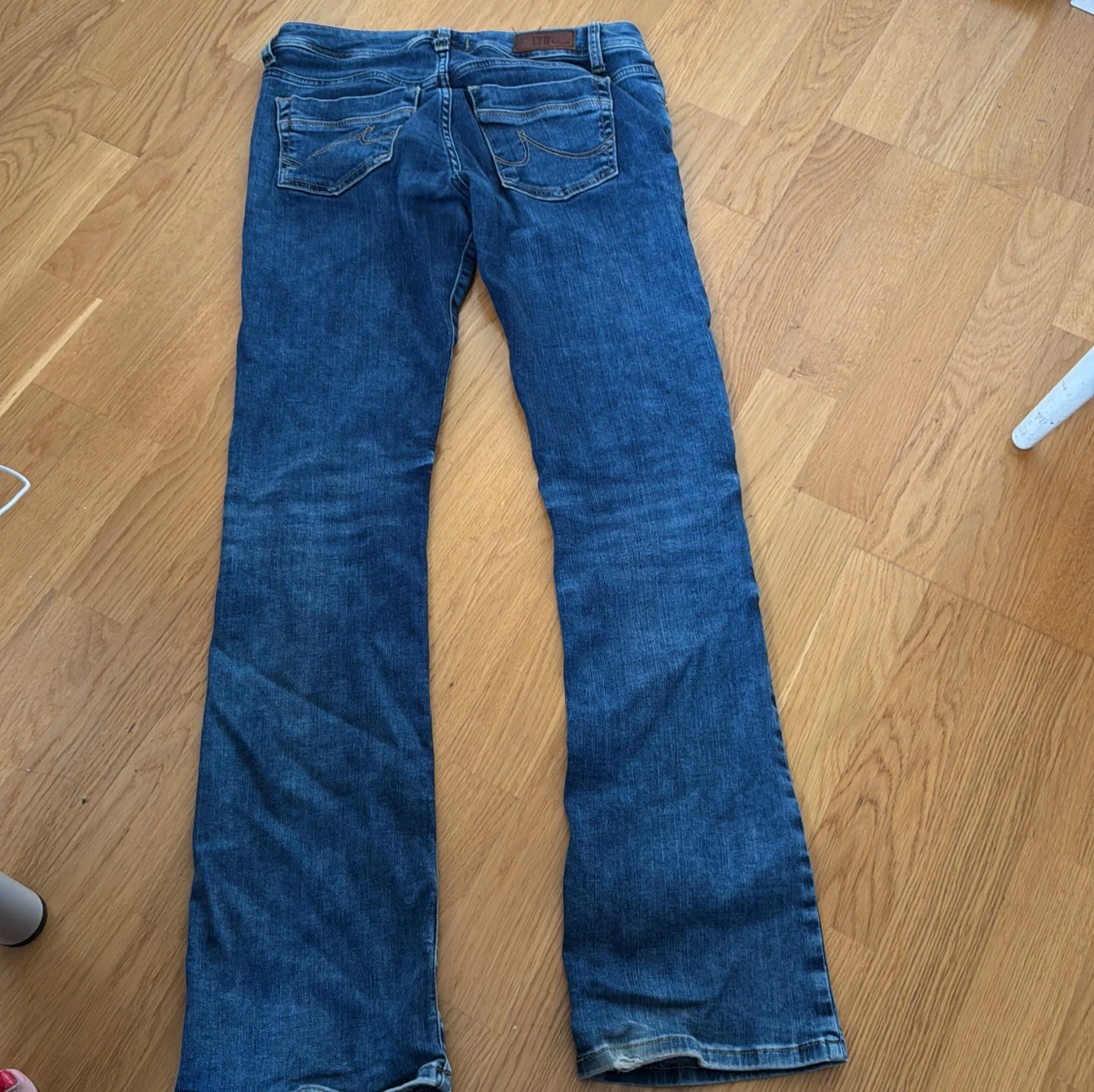 Blå bootcut jeans LTB