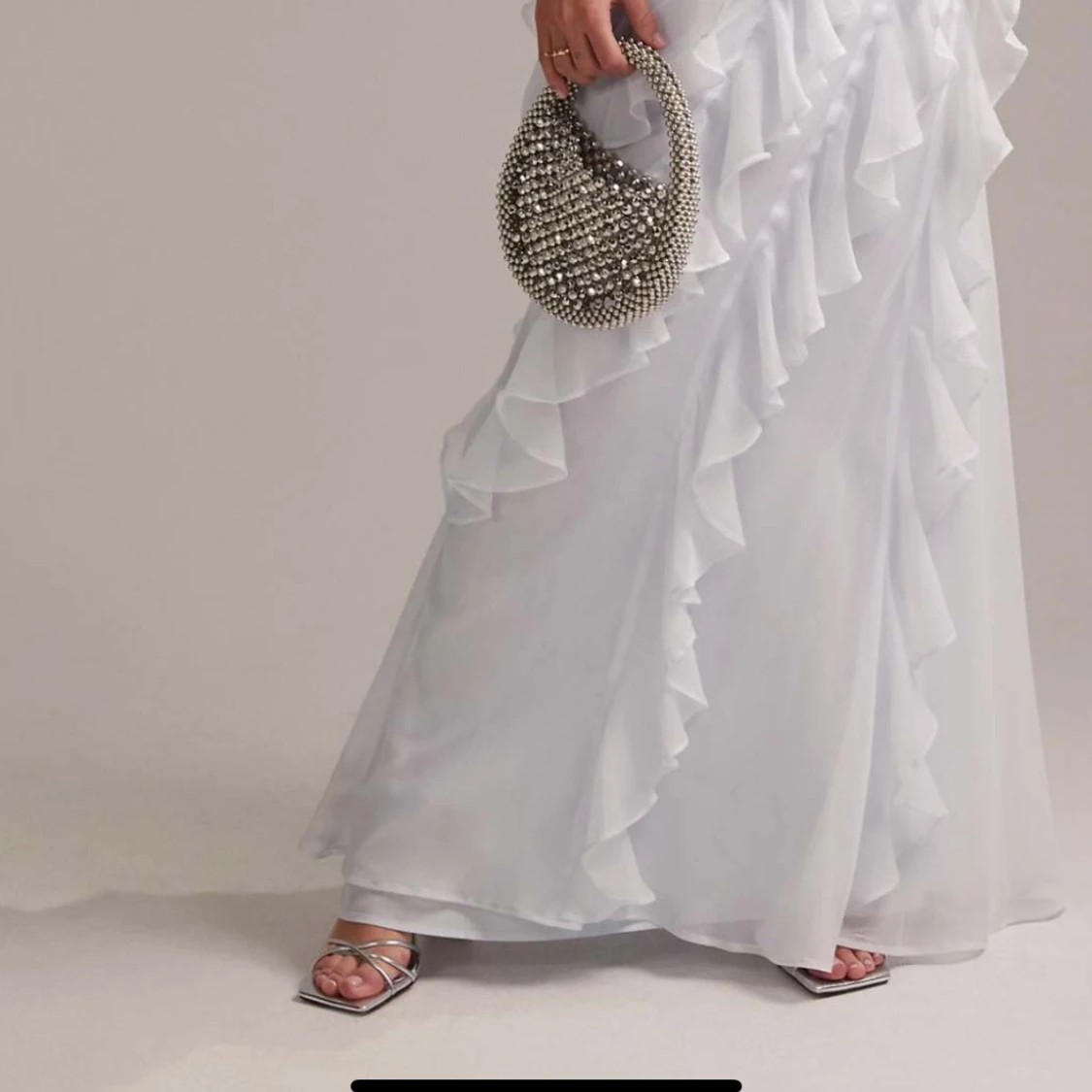 Ljusblå maxiklänning med volang  - 2