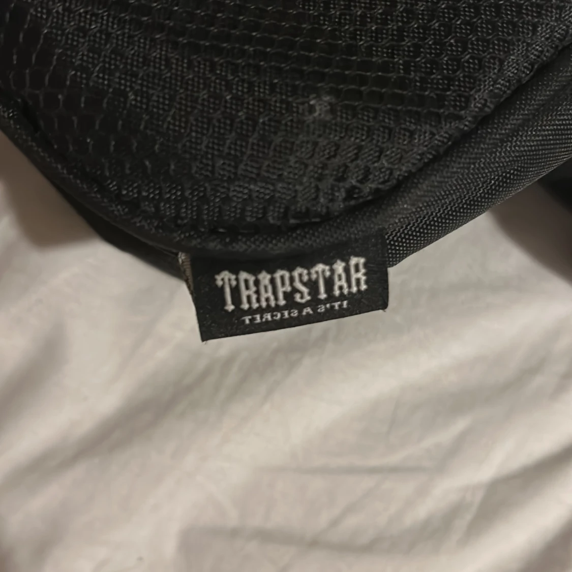 Svart axelväska från Trapstar - 2