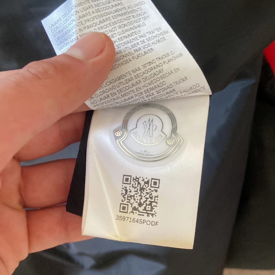 Svart Monclee Windbreaker - 4