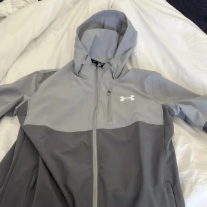 Under armour kofta - Storlek S, dunder skick