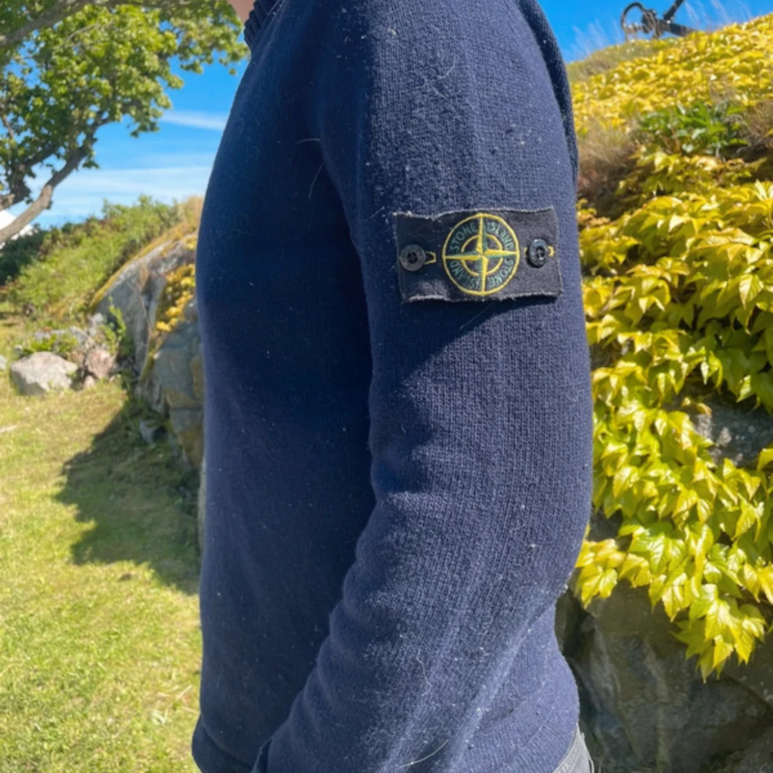 Mörkblå stickad tröja från Stone Island - 1