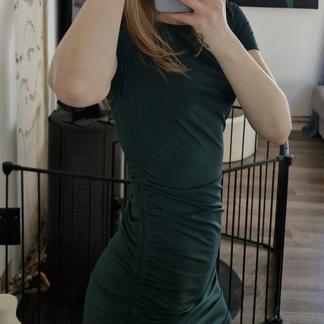 Mörkgrön ribbad klänning från SHEIN