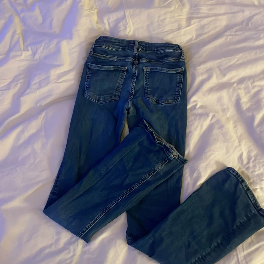 Blå bootcut jeans från Zara, stl 34 - 1