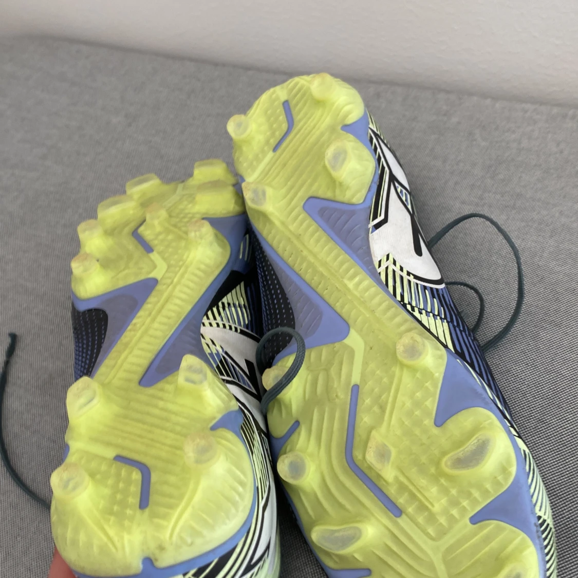 Puma fotbollsskor i blått,lime och vit - 3