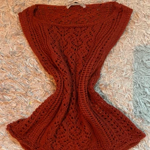 Supersöt top - Jättefin top som aldrig har använts. Superbra skick med inga håll eller fläckar. Sitter som xs 