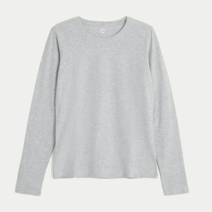 Ljusgrå långärmad tröja - En basic ljusgrå långärmad tröja med rund halsringning. 