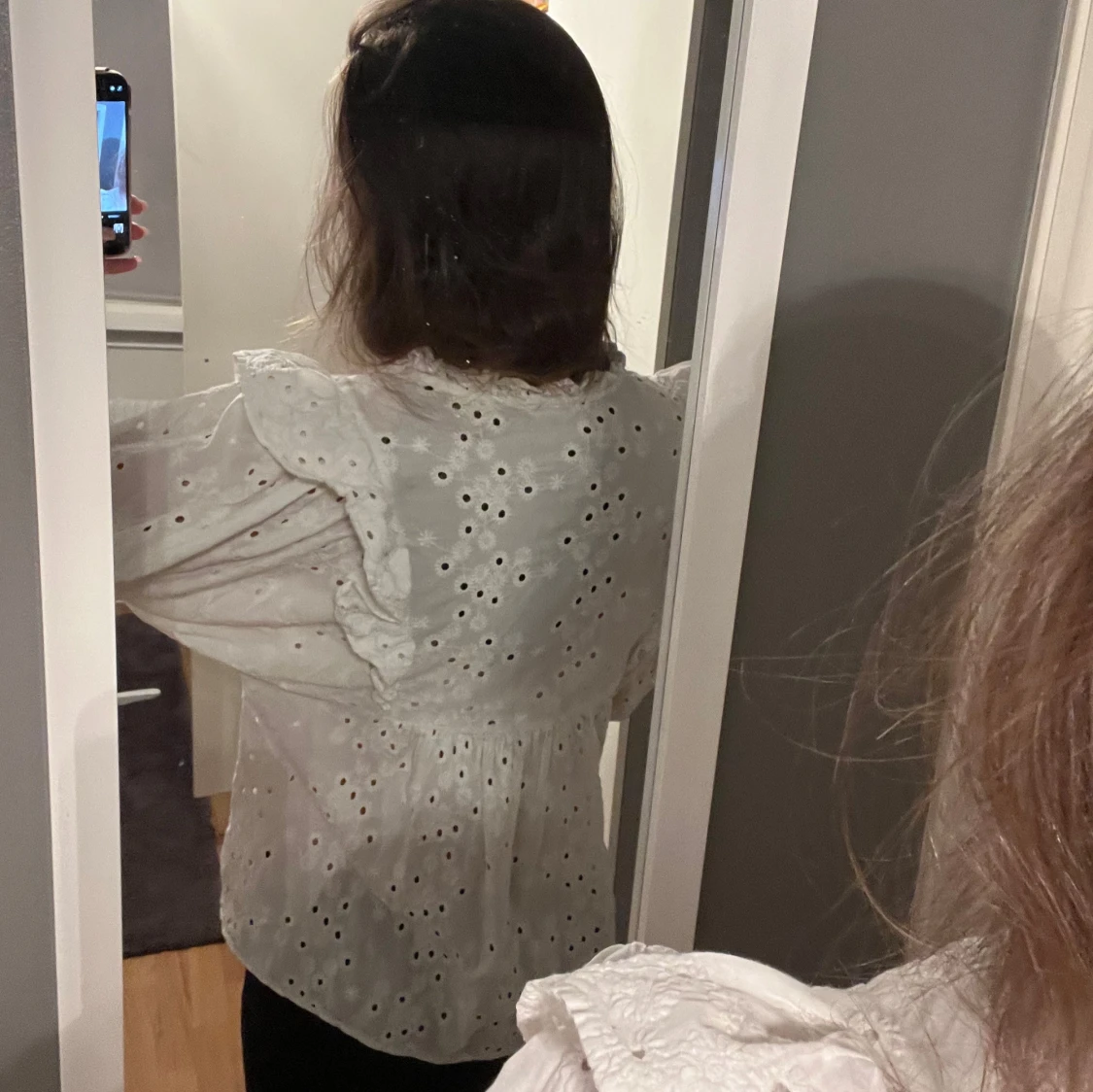 Söt broderad blus  - 2