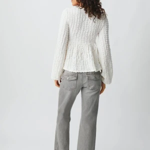 2 par jeans💓 - 2 likadana jeans i både grå och svart, säljer båda två för 45kr då jag inte fått dom sålt💓💓