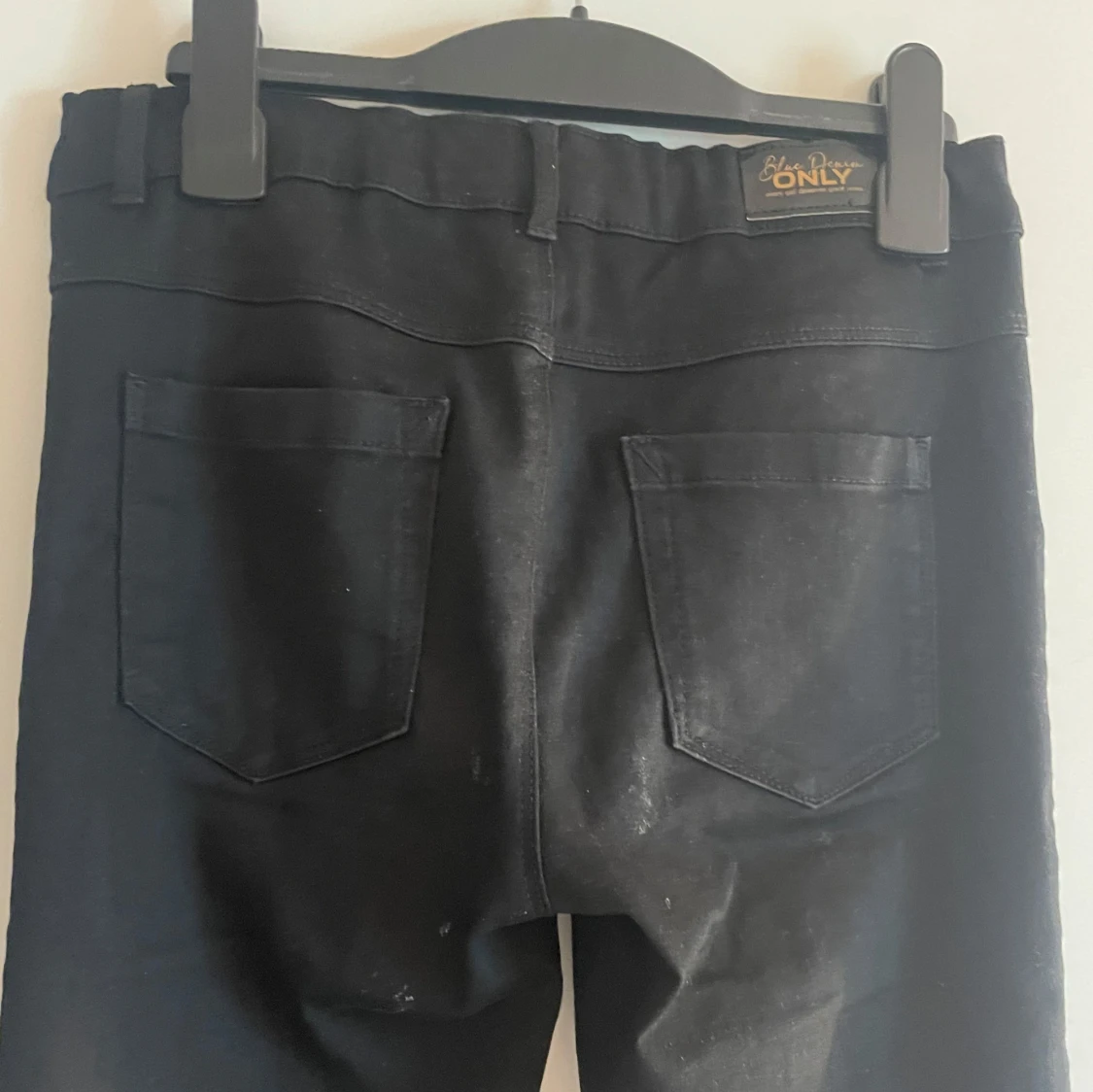 Svarta bootcut-byxor från ONLY - 1