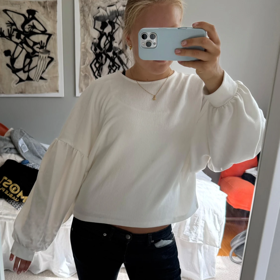 Tröja med ballongärmar  - 1