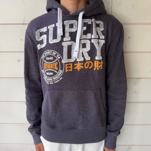 Superdry Hoodie blå - Superdry Hoodie Blå | Storlek: M | Skick: 8/10 | Hör gärna av er vid frågor och funderingar!🤗