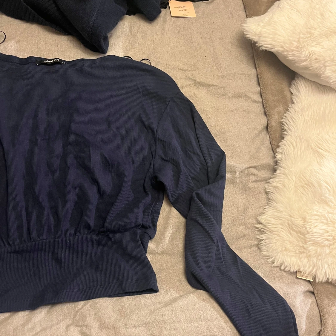 Mörkblå långärmad topp Gina Tricot - 1