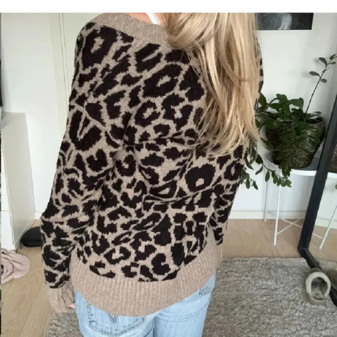 Beige leopardmönstrad kofta - 2