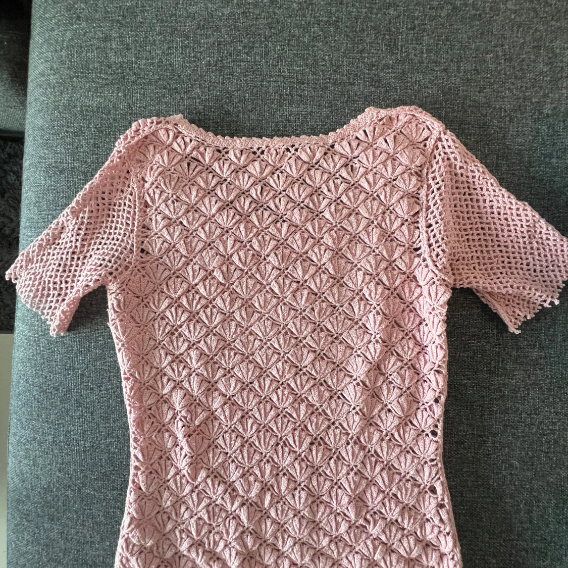 Rosa virkad topp med kort ärm - 1