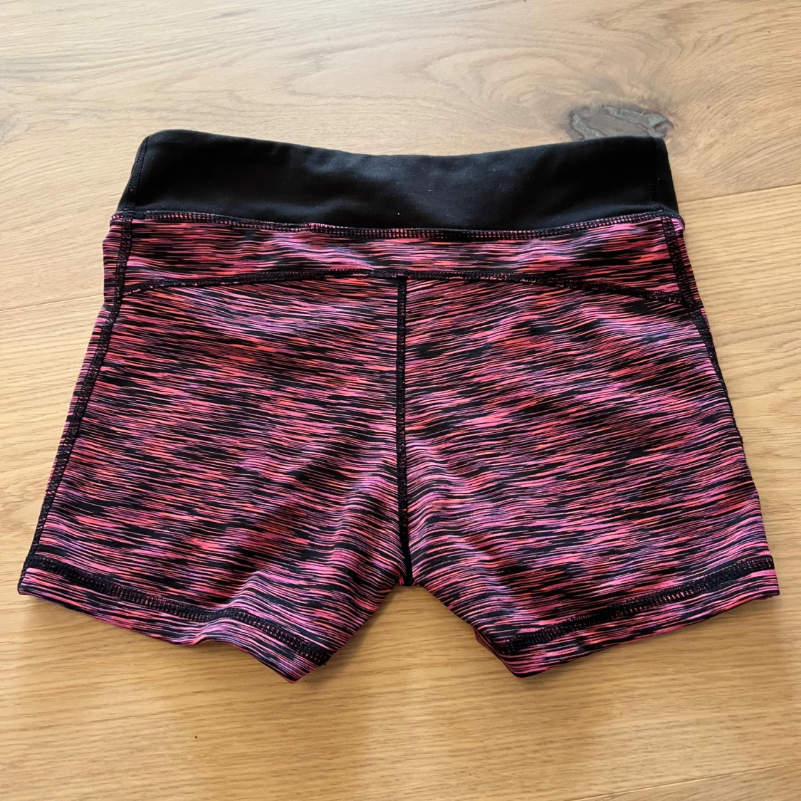 Träningsshorts H&M Sport rosa/svart - 1