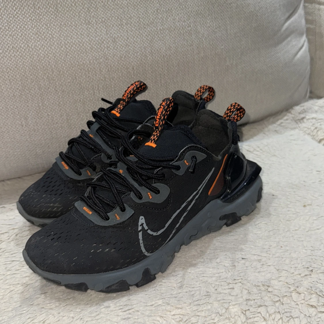 Nike React Element 55 svart/orange