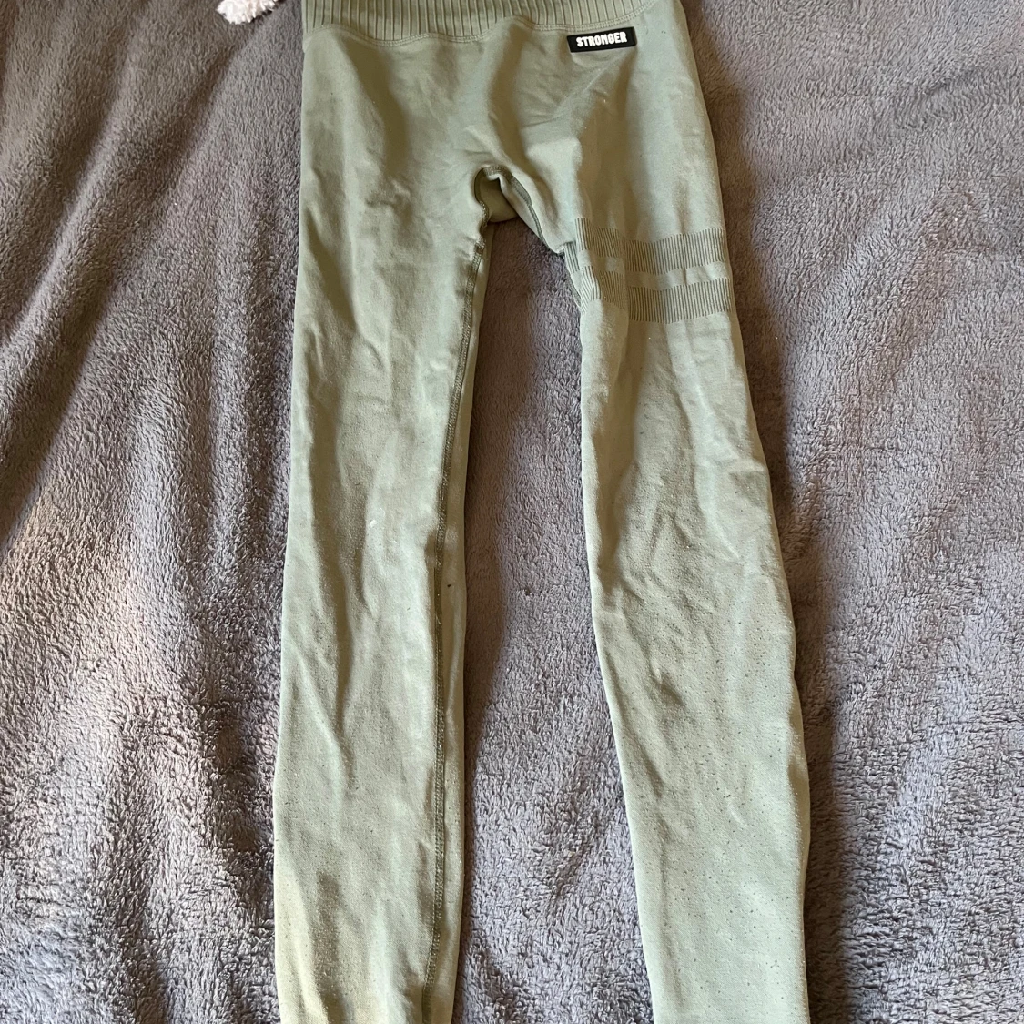 Gröna leggings från Stronger