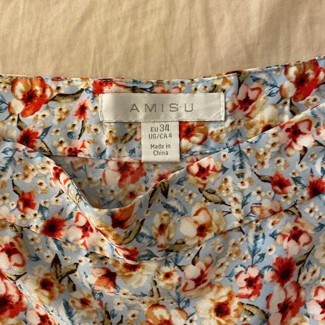 Blommig volangkjol  - 1