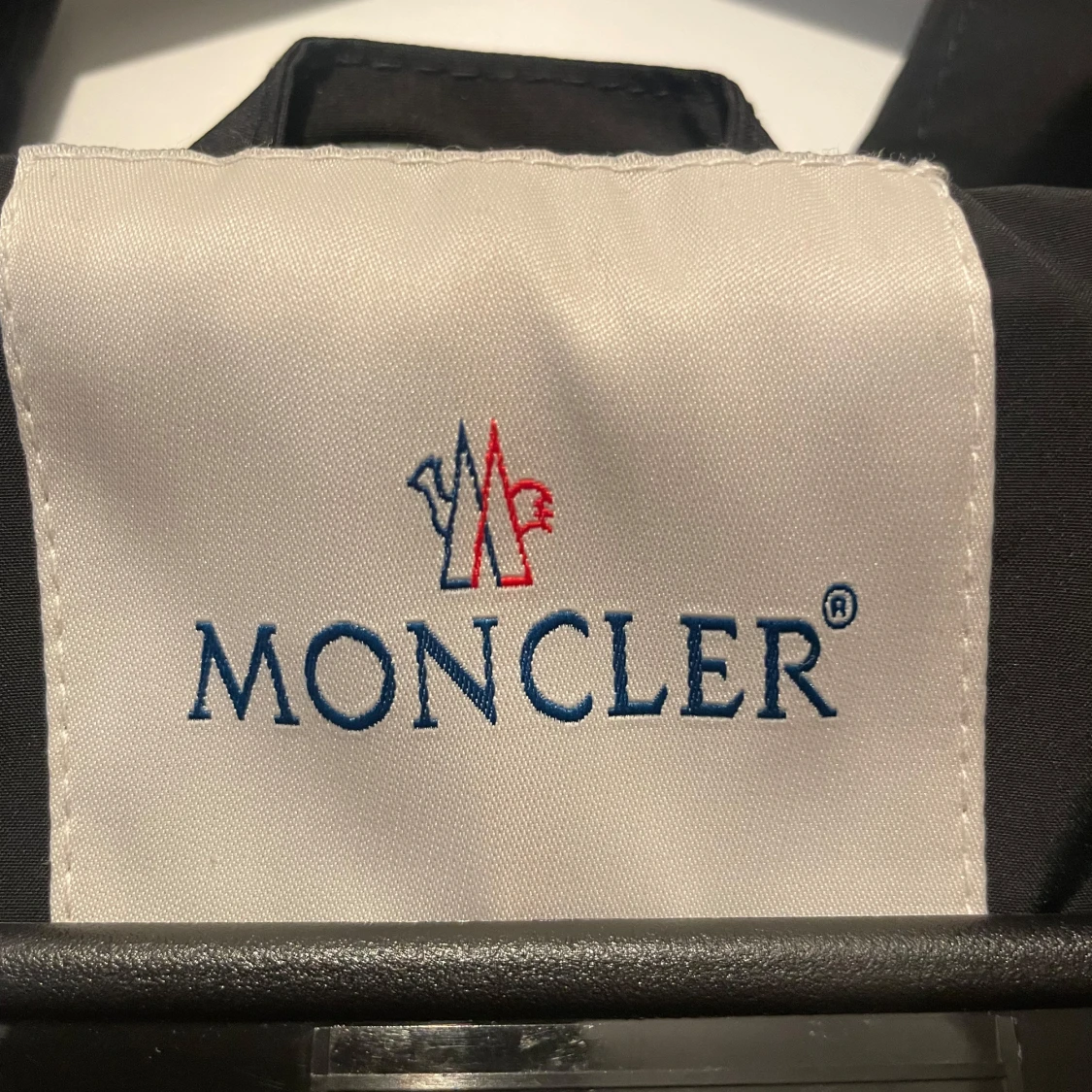 Svart vindjacka från Moncler - 3