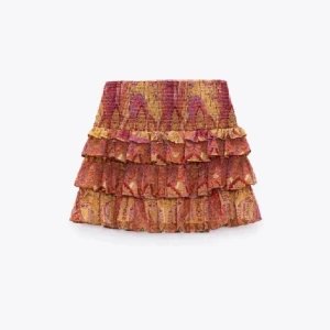 Zara kjol - INTRESSEKOLL Superfin kjol från zara perfekt till sommaren!!💕💕 Vill endast sälja vid bra bud, annars behåller jag själv