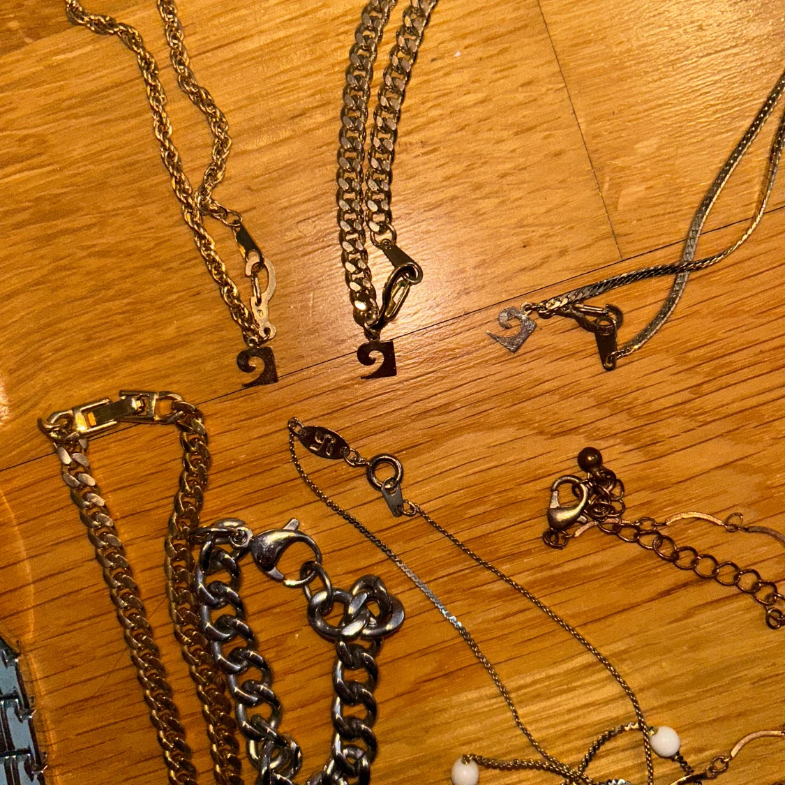 Smyckespaket med klocka, halsband, armband och ringar - 4